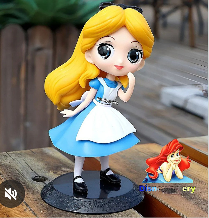 اکشن فیگور دیزنی مدل آلیس در سرزمین عجایب برند کیو پاسکتqposket جنس پیویسی خشک و شکننده نیست قابل شستشو و فاقد حساسیت ارتفاع ۱۵ سانتیمتر