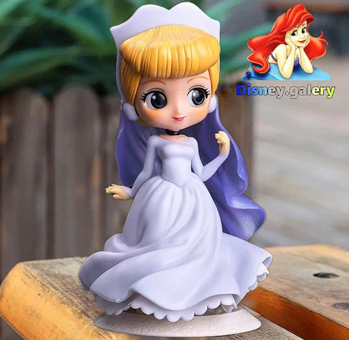 فیگور دیزنی پرنسس مدل سیندرلا عروس برند کیوپاسکتqposket پایهدار جنس سیلیکونی قابل شستشو و فاقد حساسیت خشک و شکننده نیست ارتفاع ۱۷ سانت