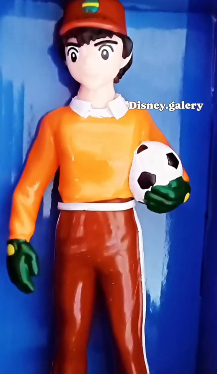 خریدفیگور کلکسیونی فوتبالیستها مدل واکا با پاشی اورجینال جعبهدار ارتفاع ۱۶ سانت خشک و شکننده نیست قابل شستشو و فاقد حساسیت