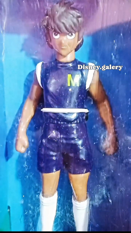 فیگور فوتبالیستها مدل کاکرو جعبهدار اصل ارتفاع ۱۶ سانت جنس پیویسی خشک و شکننده نیست قابل شستشو و فاقد حساسیت