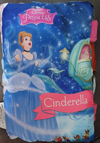 بالشت کتاب داستانی مدل سیندرلا زبان اصلی نس پارچهای قابل شستشو