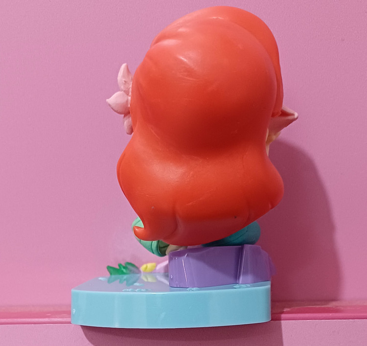 خرید اکشن فیگور پری دریایی آریل قد ۱۲ سانت س پیویسی خشک و شکننده نیست قابل شستشو و فاقد حساسیت مناسب برای تکمیل کلکسیون و انواع دکوری و تزیین کیک تولد