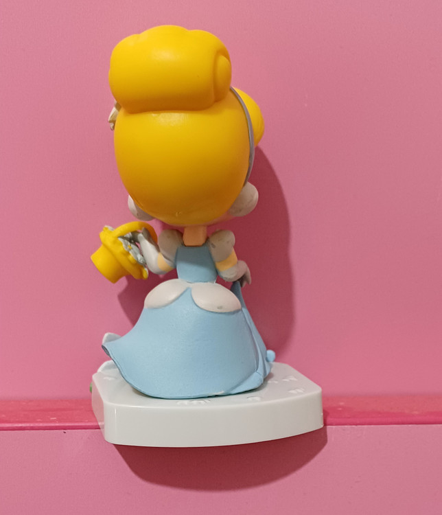 خرید فیگور کلکسیونی سیندرلا cinderellaقد ۱۲ سانت از جنس پلاستیک فشرده درجه یک