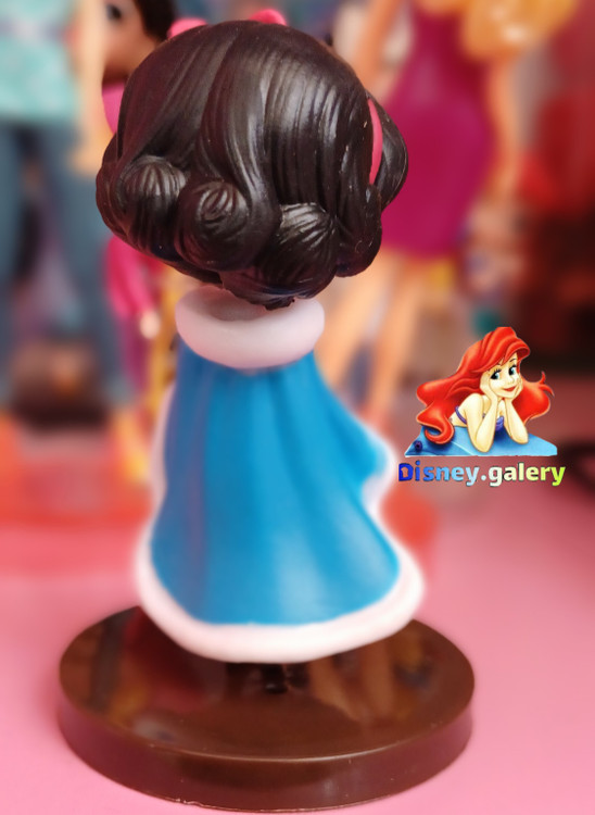 خرید اکشن فیگور دیزنی مدل پرنسس سفید برفی با شنل برندqposket قد ۱۰ سانت