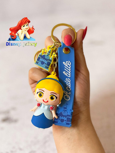 جاکلیدی عروسکی طرح سیندرلا ساخت تایلند به همراه آویز کیف جنس سیلیکونی قابل شستشو و فاقد حساسیت