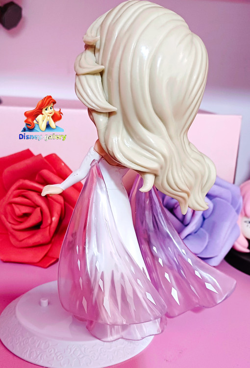 خرید فیگور پرنسسهای دیزنی مدل پرنسس السا لباس قو برند کیوپاسکت جنس سیلیکونی دارای پایه