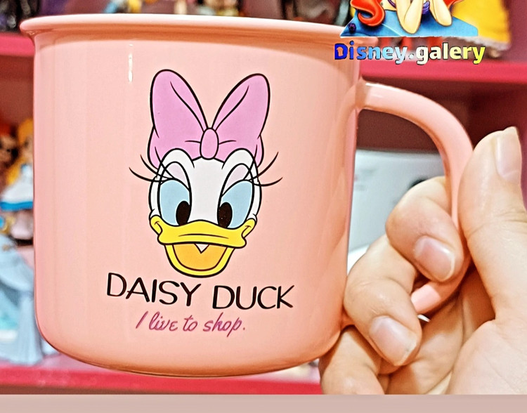 ماگطرح دیزی داک برند دیزنیdisney ساخت تایلند جنس سرامیکی قابل شست و شو دارای هولوگرام دیزنی