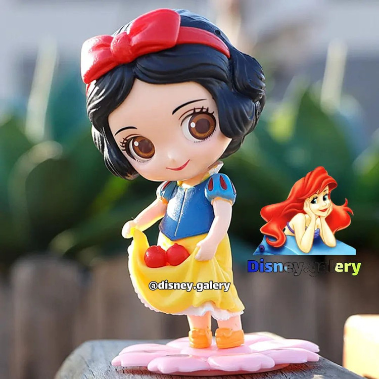 فیگور کلکسیونی کیوپاسکت مدل سفید برفی با سیب برند دیزنی دارای پایه ۱۲ سانتیمتری جنس pvcوسلیکونی