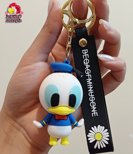 خرید و قیمت جاکلیدی سیلیکونی عروسکی پسرونه طرح دونالد داک دیزنی قابل شستشو فاقد حساسیت ارتفاع عروسک ۱۱ سانتی آویز کیف و جاکلید مناسب تمامی سنین ساخت تایلند