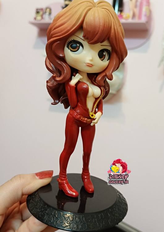 خرید و قیمت فیگور انیمهای مدل فوجیکو فوجیو از انیمه لوپن سوم جنس پیویسی و سیلیکون فشرده درجه یک و با کیفیت قابل شست و شو و فاقد حساسیت خشک و شکننده نیست مناسب برای تکمیل کلکسیون بهترین هدیه برای انیمه بازها